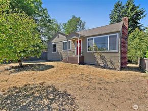 10743 14th Avenue SW, Seattle WA 98146