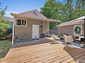 10743 14th Avenue SW, Seattle WA 98146