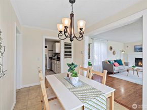 10743 14th Avenue SW, Seattle WA 98146