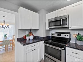 10743 14th Avenue SW, Seattle WA 98146