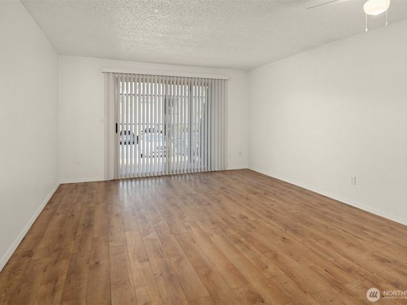 31003 14th Avenue S E14, Federal Way WA 98003