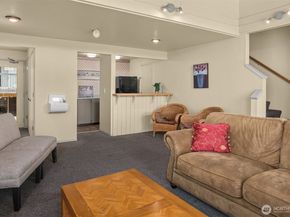 31003 14th Avenue S E14, Federal Way WA 98003