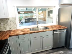 12034 68th Avenue S, Seattle WA 98178