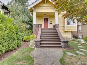 324 NE 50th Street, Seattle WA 98105