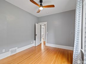 324 NE 50th Street, Seattle WA 98105