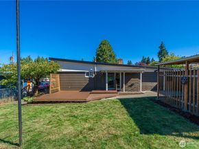 2209 NE 9th Street, Renton WA 98056