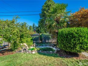 2209 NE 9th Street, Renton WA 98056
