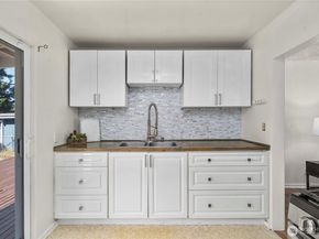 2209 NE 9th Street, Renton WA 98056