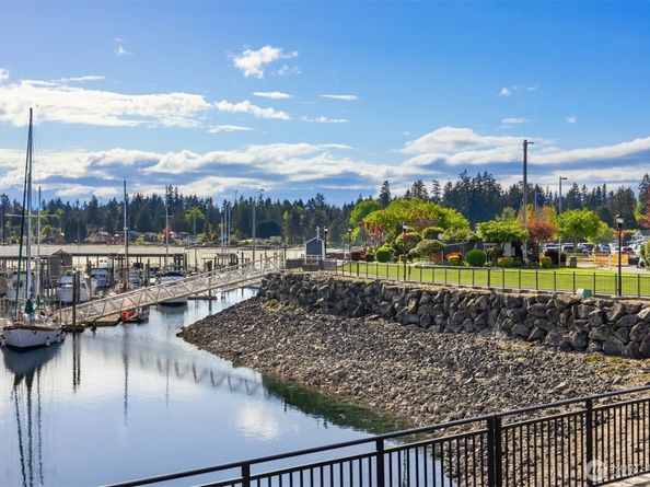10809 NE West Kingston Road, Kingston WA 98346