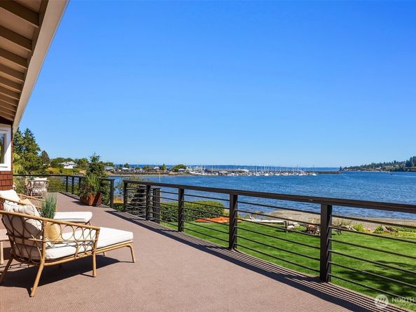 10809 NE West Kingston Road, Kingston WA 98346