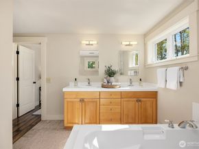 10809 NE West Kingston Road, Kingston WA 98346