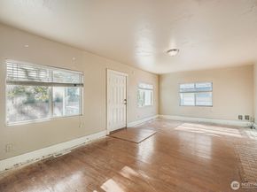 5040 35th Avenue SW, Seattle WA 98126