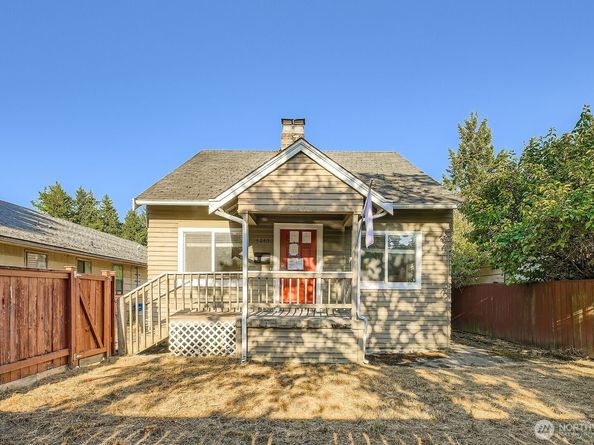 5040 35th Avenue SW, Seattle WA 98126