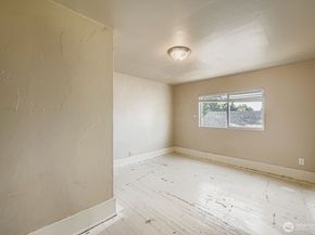 5040 35th Avenue SW, Seattle WA 98126