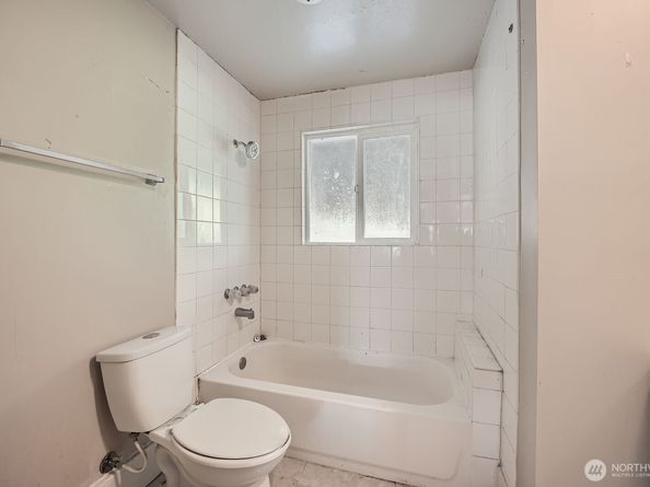 5040 35th Avenue SW, Seattle WA 98126