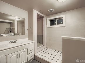 5040 35th Avenue SW, Seattle WA 98126