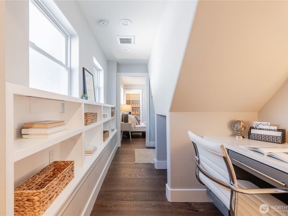 2542 Westlake Avenue N 5, Seattle WA 98109