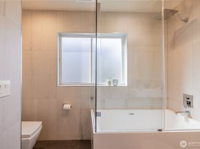 2542 Westlake Avenue N 5, Seattle WA 98109