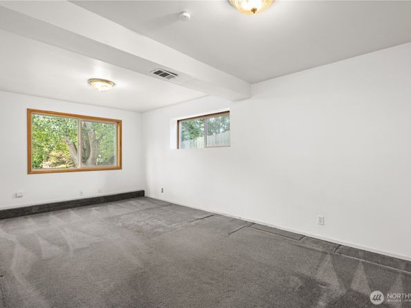 13427 90th Avenue NE, Kirkland WA 98034