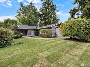13427 90th Avenue NE, Kirkland WA 98034