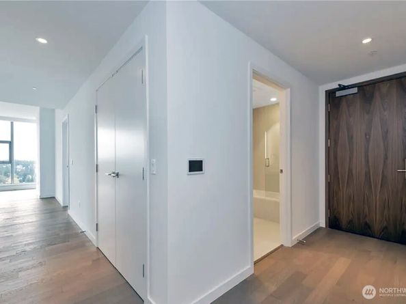188 Bellevue Way NE 1905, Bellevue WA 98004