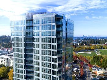 188 Bellevue Way NE