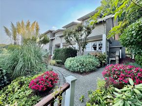903 Lakside Avenue S, Seattle WA 98144