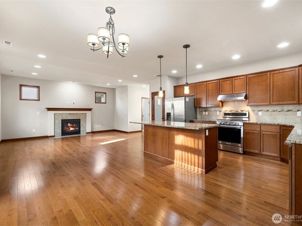 4617 167th Street SW, Lynnwood WA 98037