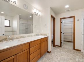 4617 167th Street SW, Lynnwood WA 98037