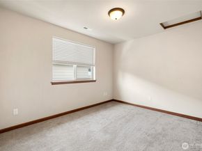 4617 167th Street SW, Lynnwood WA 98037