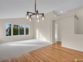 16704 Cobblestone Drive, Lynnwood WA 98037