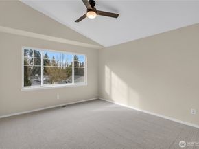 16704 Cobblestone Drive, Lynnwood WA 98037