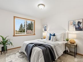 16543 NE 46th Street, Redmond WA 98052