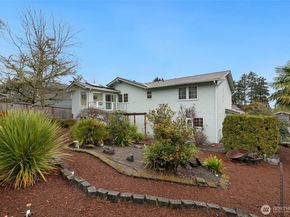 16543 NE 46th Street, Redmond WA 98052