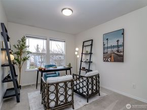 15204 48th Avenue SE, Everett WA 98208