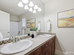 5236 NE 11th Court, Renton WA 98059