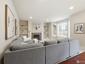 5236 NE 11th Court, Renton WA 98059