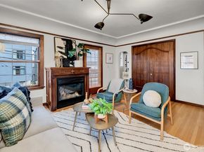 1120 17th Avenue 204, Seattle WA 98122