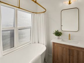 919 23rd Avenue E A, Seattle WA 98112