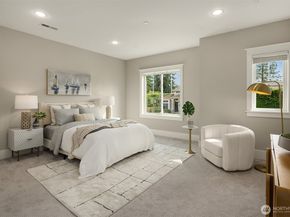 10610 NE 28th Street, Bellevue WA 98004