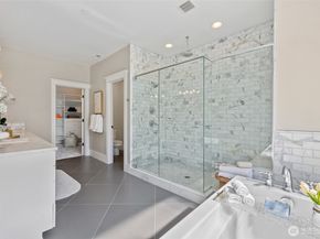 10610 NE 28th Street, Bellevue WA 98004