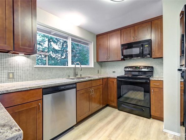 12128 95th Place NE, Kirkland WA 98034