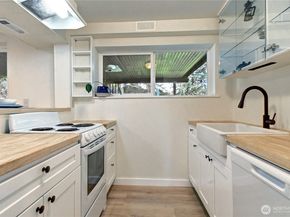 12128 95th Place NE, Kirkland WA 98034