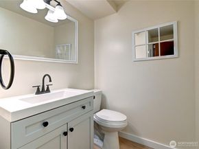 12128 95th Place NE, Kirkland WA 98034