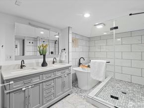 8250 Corliss Avenue N, Seattle WA 98103