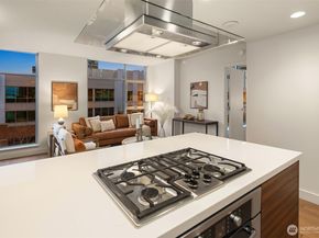 588 Bell Street 710S, Seattle WA 98121