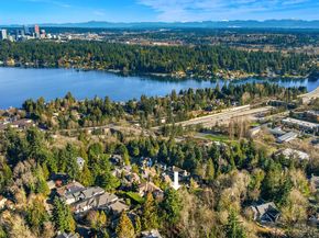 3645 92nd Avenue SE, Mercer Island WA 98040
