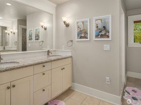 3645 92nd Avenue SE, Mercer Island WA 98040