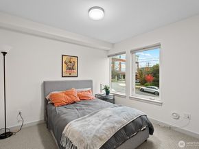 1422 E Cherry St, Seattle WA 98122