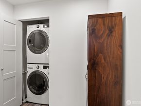 1422 E Cherry St, Seattle WA 98122